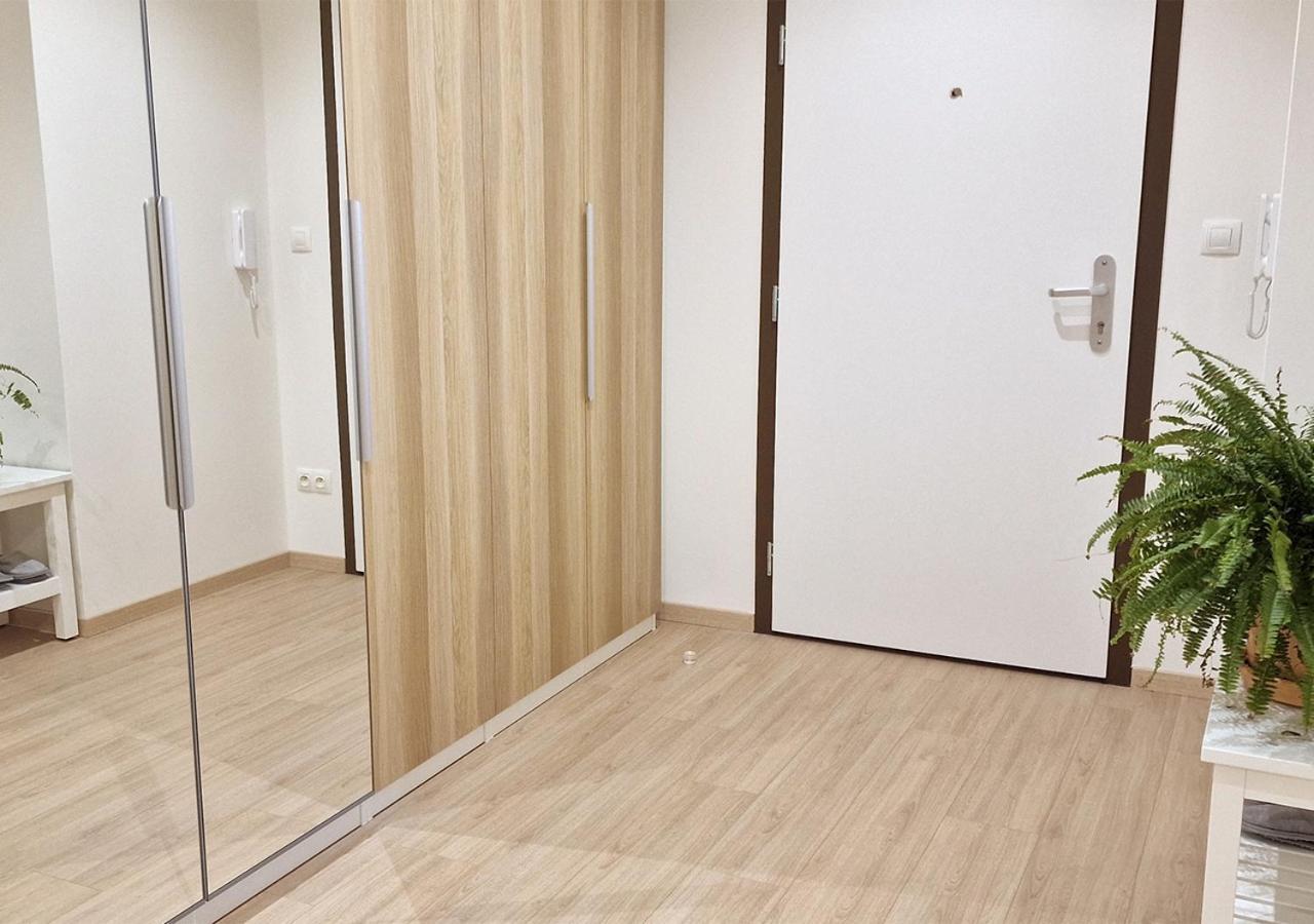 New Cozy 2 Room Pink Apartment Bratislava 058 Exterior foto